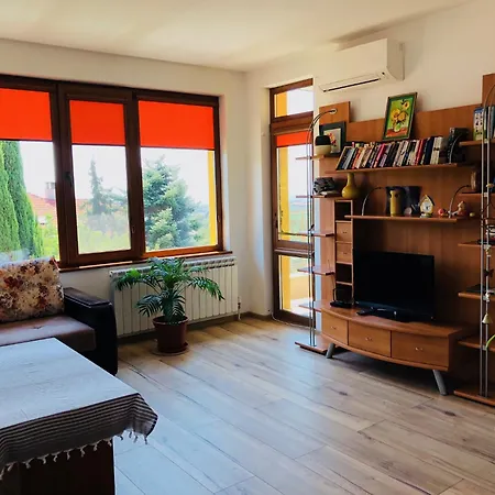 Apartman Adi Várna