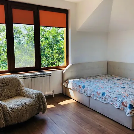 Apartman Adi Várna